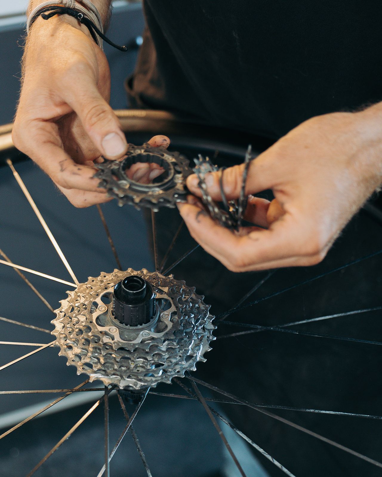 Démontage des pignons d'une cassette pour nettoyage de la transmission